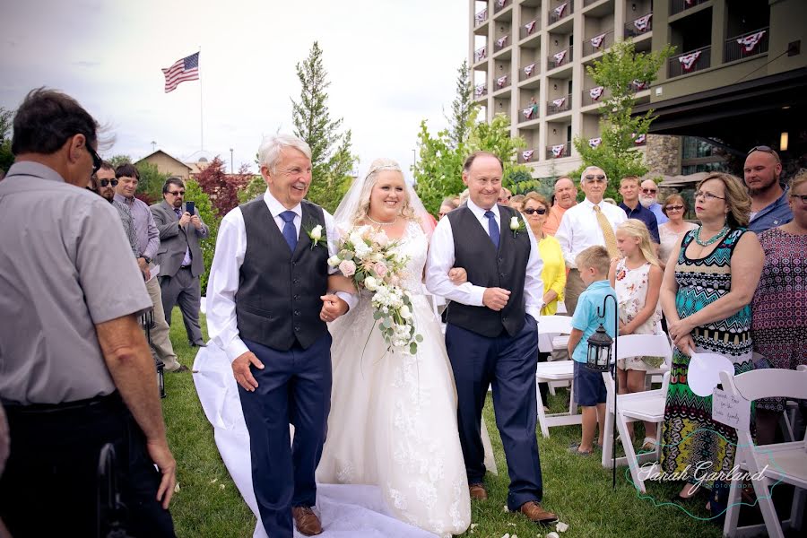 Wedding photographer Sarah Garland (sarahgarland). Photo of 8 September 2019