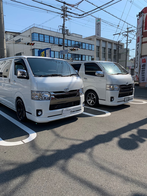 ハイエースのダイヤモンドキーパー・吉野家・セブンイレブン・ショック・リバンプサポートブラケットに関するカスタム事例の投稿画像1枚目