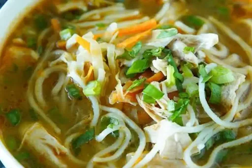 Egg Chicken Thukpa