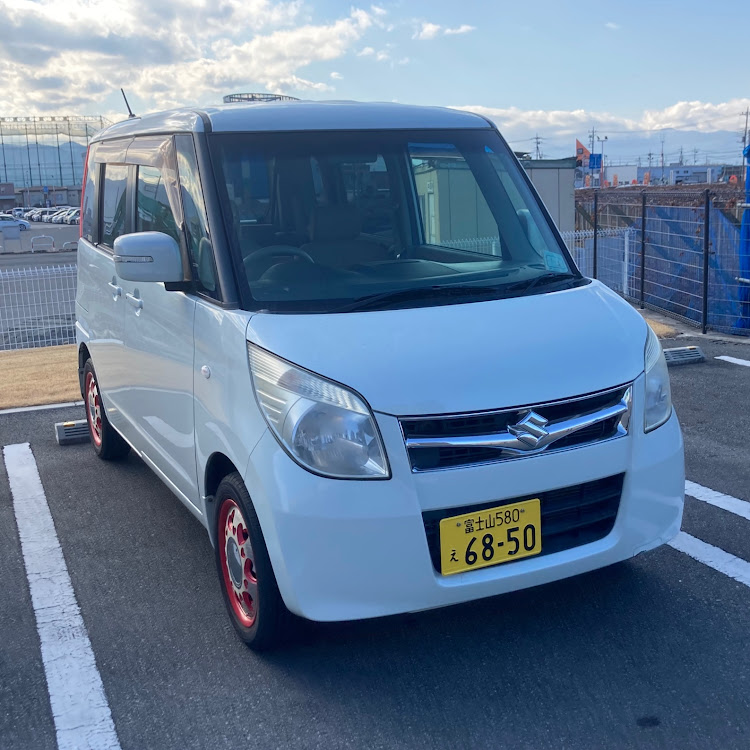 パレットのパレット・駐車場でパシャリに関するカスタム事例の投稿画像1枚目