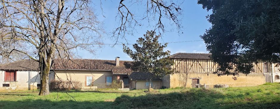 Vente ferme 8 pièces 143 m² à Pujo-le-Plan (40190), 387 000 €