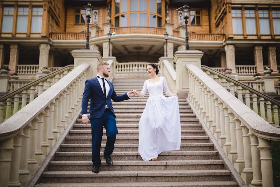 Fotografo di matrimoni Elena Metelica (elenandroma). Foto del 5 novembre 2014