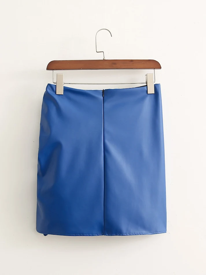 Falda de cuero PU azul real anudada a la cadera. Elegante y moderna, perfecta para un look audaz y sofisticado. Destaca tu figura con estilo.