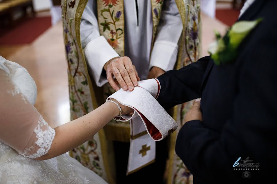 Fotografo di matrimoni Tamás Boros (botamaphoto). Foto del 25 febbraio 2019