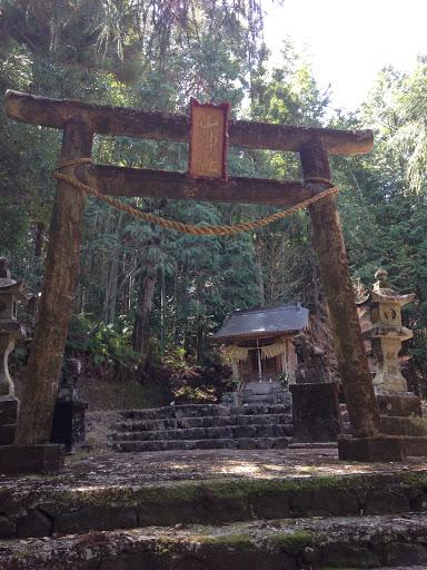 山神社鳥居