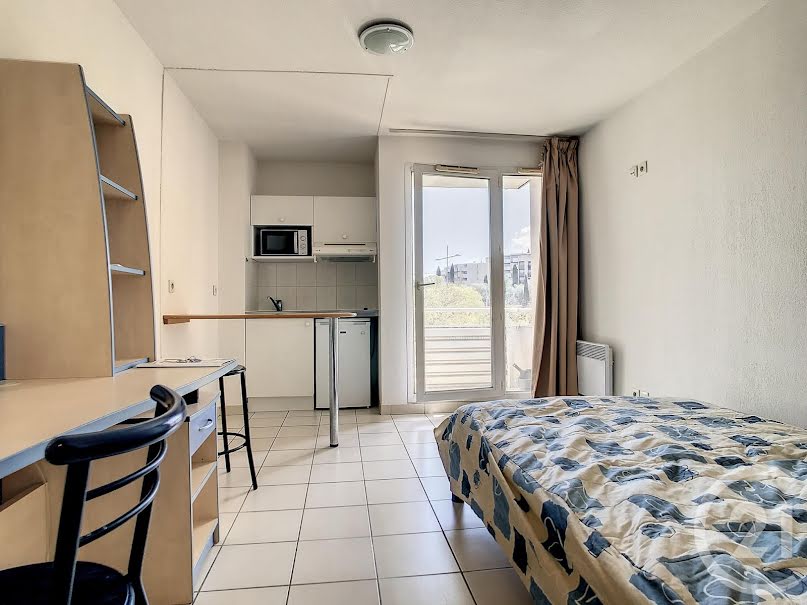 Location meublée appartement 1 pièce 18 m² à Montpellier (34000), 450 €