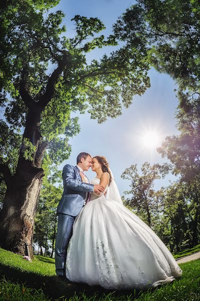 Fotógrafo de casamento Evgeniy Ufaev (nazzi). Foto de 27 de julho 2014