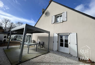 House with pool and terrace 2