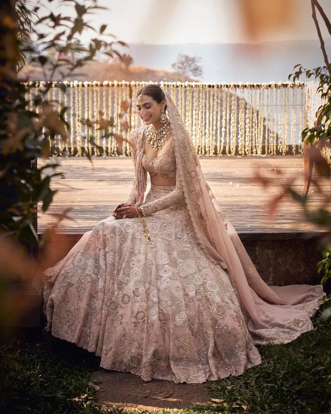 6 Amazing Ways To Drape Your Bridal Lehenga Dupatta And Look Like