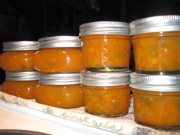 Apricot Jala-Habanero Jam image