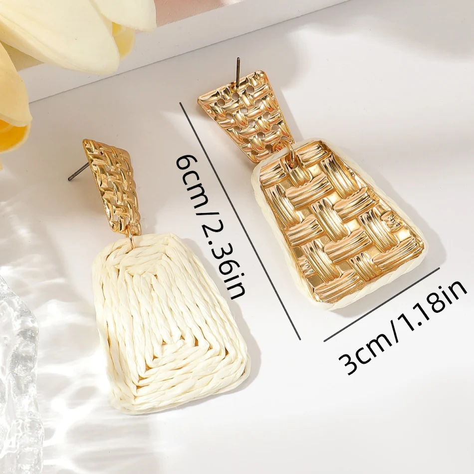 Boucles d'oreilles en raphia pour femmes trapézoïdales en alliage Élégance naturelle et look moderne Accessoires de mode féminins légers et uniques Bijoux tendance