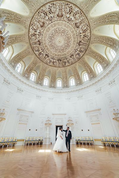 Fotógrafo de casamento Artem Akopyan (artomlife). Foto de 22 de outubro 2019