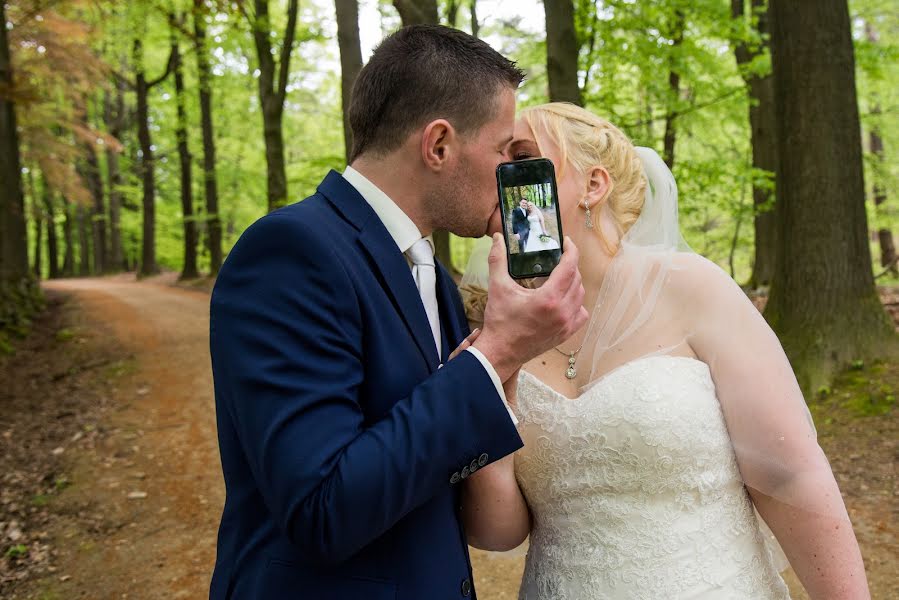 Wedding photographer Dineke Van Der Wouden (vanderwouden). Photo of 25 March 2019