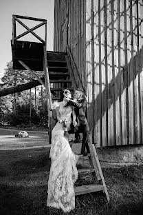 Wedding photographer Elena Gladkikh (egladkikh). Photo of 3 June 2021