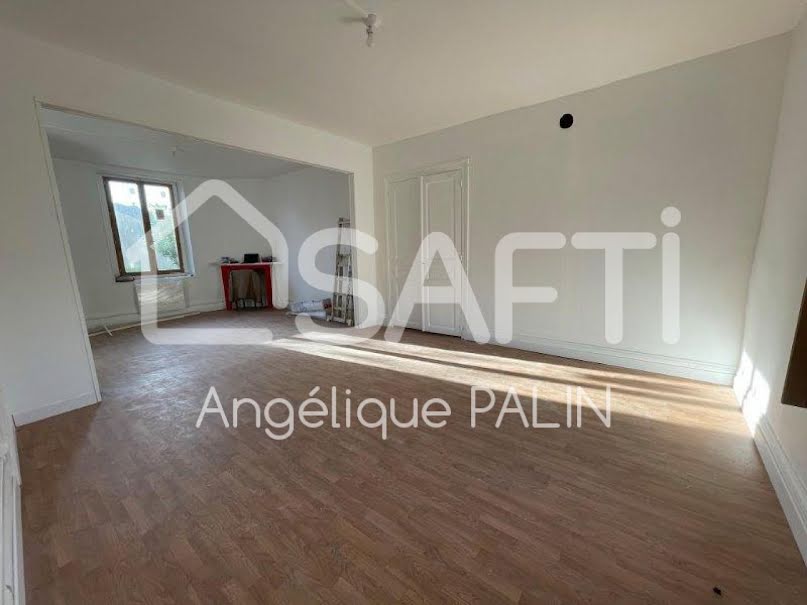 Vente maison 5 pièces 140 m² à Vienne-le-Château (51800), 79 000 €