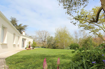 maison à Saint-Maxire (79)