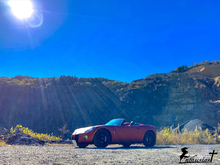 ポンティアックその他のポンティアック・ソルスティス・珍車・グランドキャニオン・オープンカーに関するカスタム事例の投稿画像2枚目