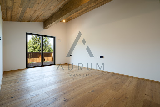 Contemporary apartment with terrace 5
