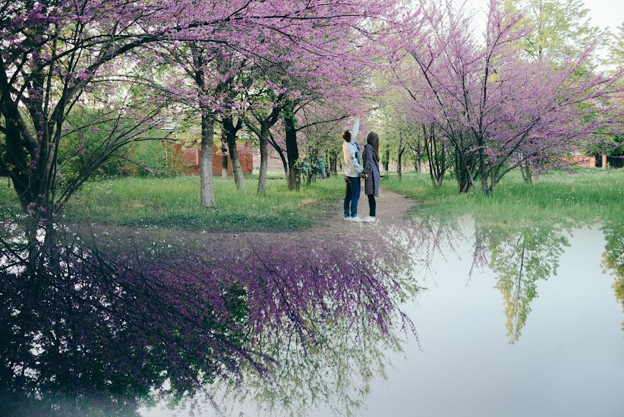 Svadobný fotograf Oksana Kireeva (kireevaoks). Fotografia publikovaná 18. júla 2019