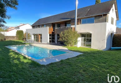 Maison avec piscine et terrasse 5