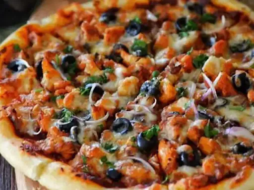 Chicken Tikka Pizza