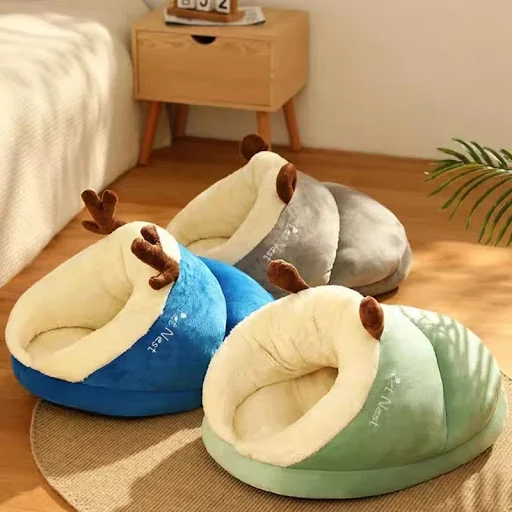 Dog Sofa Bed Pets Dogs Small Breeds Mat Pet Products Fluffy Large Big Beds Accessories Baskets Cats Puppy Bedding Access
