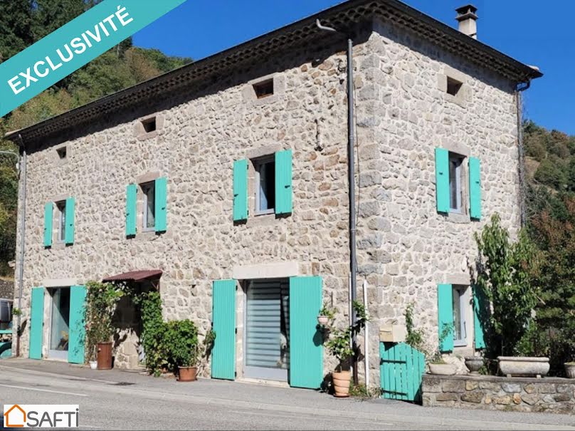 Vente maison 5 pièces 175 m² à Gluiras (07190), 299 000 €