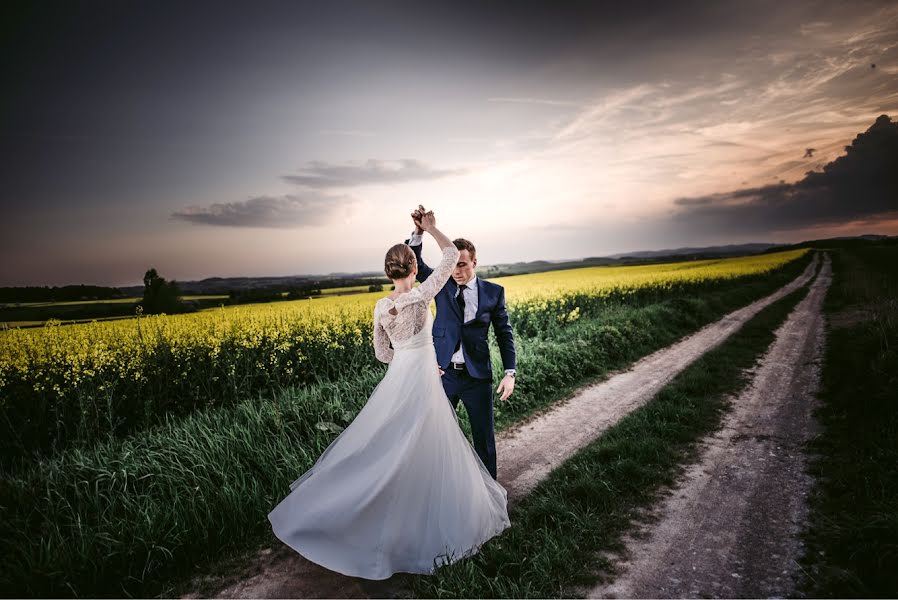 Düğün fotoğrafçısı Vratislav Jenšík (jensik). 15 Mayıs 2018 fotoları