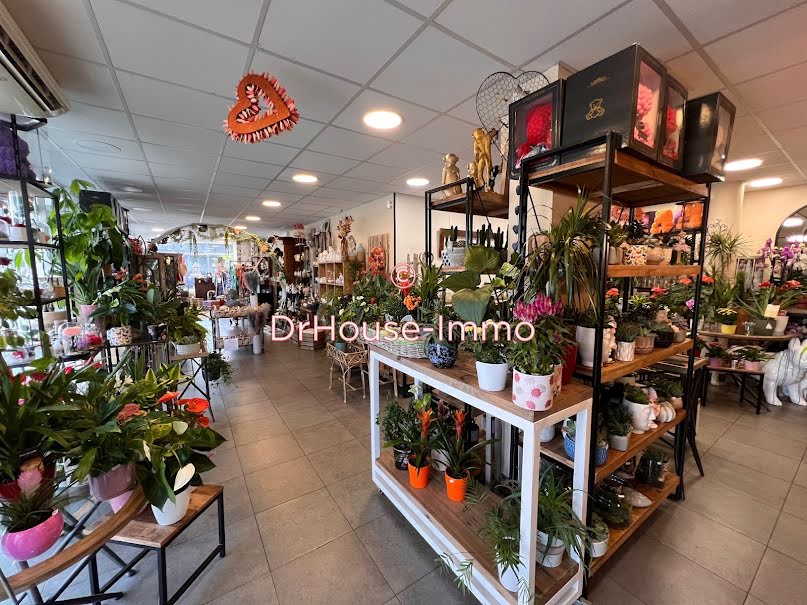 Vente locaux professionnels  113 m² à Parempuyre (33290), 120 000 €