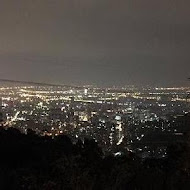 草山夜未眠