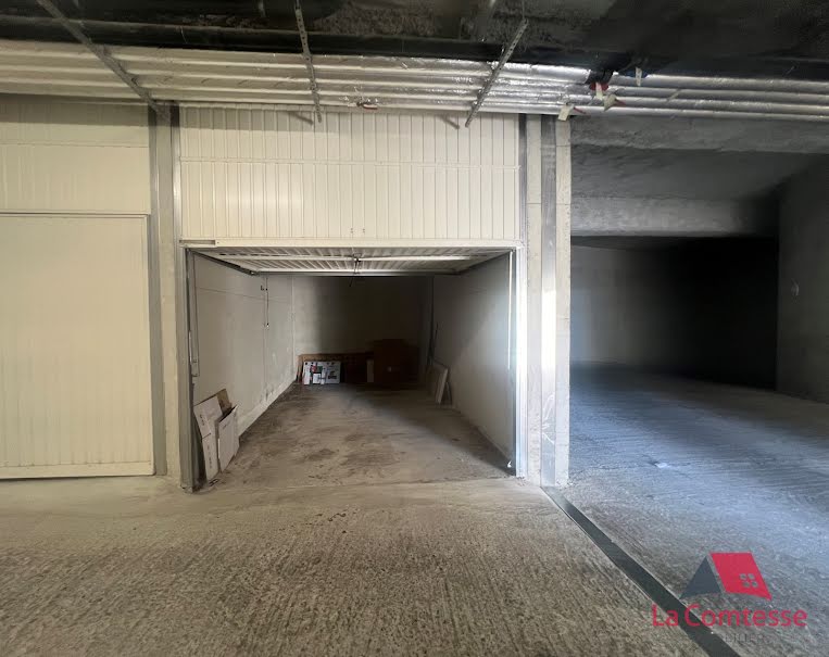 Vente parking   à Aix-en-Provence (13090), 37 500 €