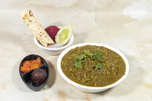 Palak Khichdi With Papad 1 Pc Gulab Jamun And Salad