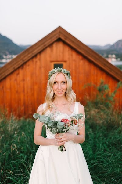 Fotógrafo de casamento Yuriy Stebelskiy (blueclover). Foto de 24 de dezembro 2019