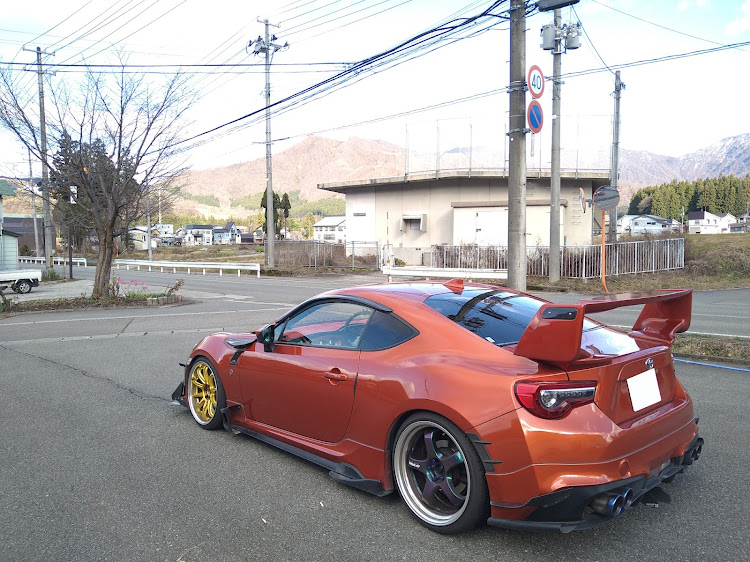 86のオレンジ86に関するカスタム事例の投稿画像3枚目