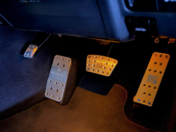 セルシオのUltimate Pedals・SPIRIT・トムス・T&M Total Design・アルミペダルに関するカスタム事例の投稿画像3枚目