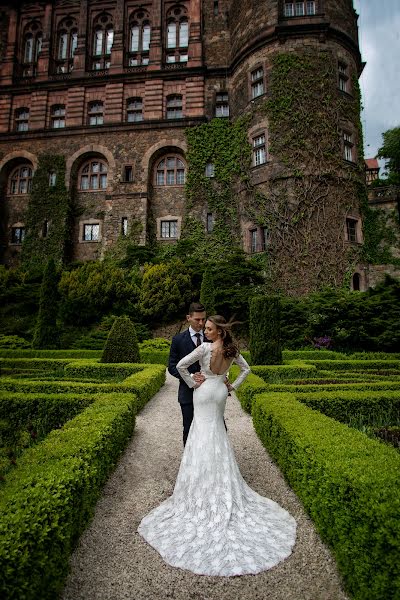 Wedding photographer Monika Machniewicz-Nowak (desirestudio). Photo of 7 June 2022