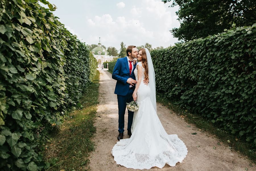 Wedding photographer Ekaterina Shemetova (ekaterinaschem). Photo of 11 May 2022