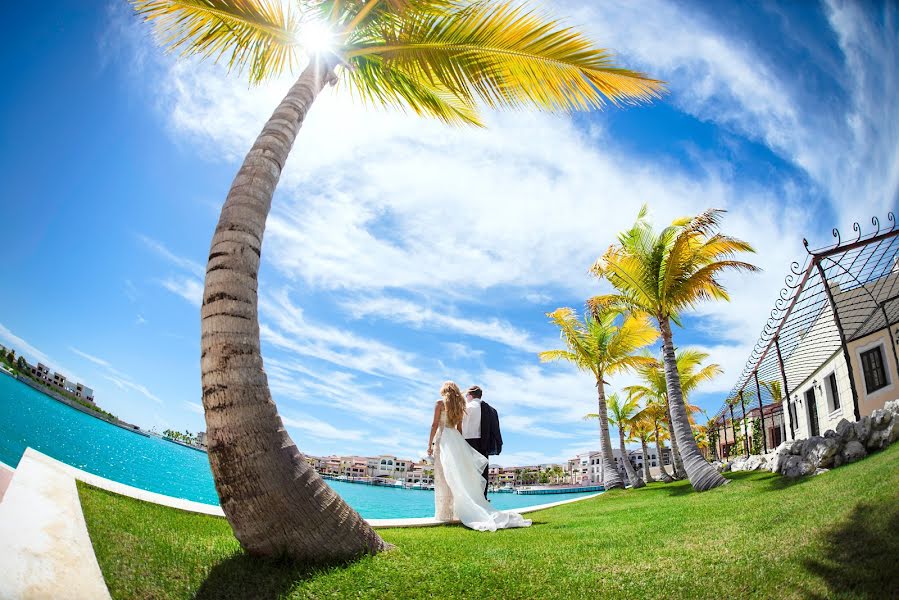 Fotógrafo de casamento Ruslan Avakian (ruslan). Foto de 15 de julho 2021