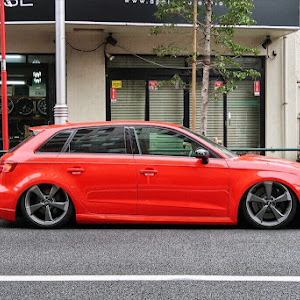 RS3 スポーツバック 8VDAZF