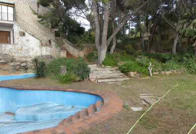 Property with pool 3