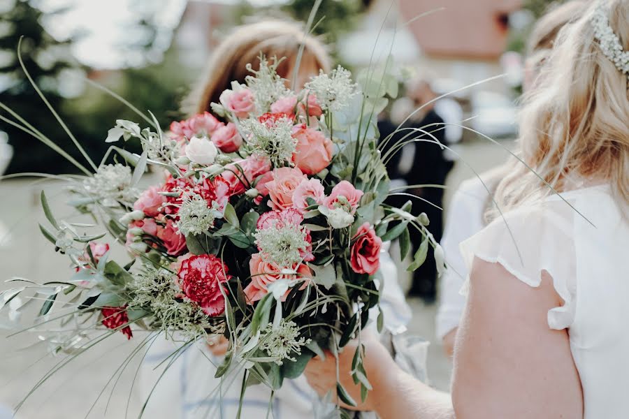 Fotografo di matrimoni Mona Lechner (mona-rosa). Foto del 5 gennaio 2020