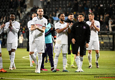 "Et pour les Flamands la même chose": Anderlecht houdt open training tijdens krokusvakantie... Franstalig onderwijs