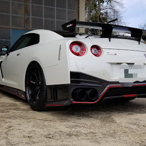 NISSAN GT-R R35