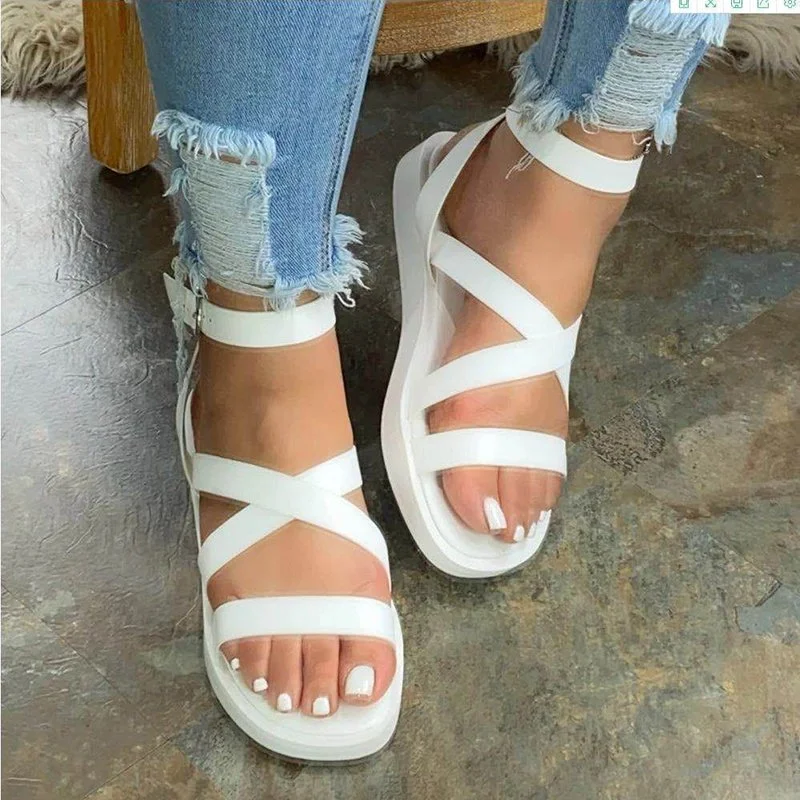 Sandalias planas redondas para mujer, perfectas para el verano. Cómodas y elegantes, ideales para uso diario y combinar con cualquier look.