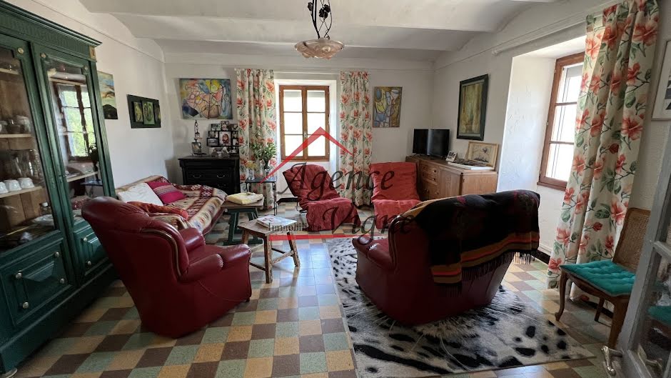 Vente appartement 4 pièces 106 m² à Gagnières (30160), 99 000 €