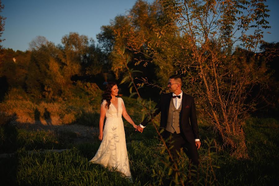 Wedding photographer Łukasz Przybył (fotoromantycznie). Photo of 24 November 2021