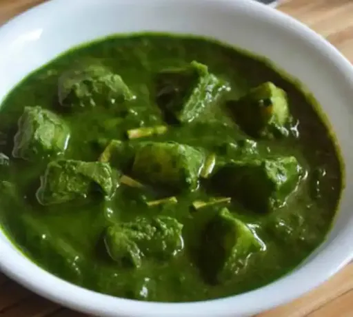 Aloo Palak (No Onion No Garlic)