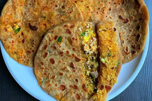 Aloo Pyaaz Paratha