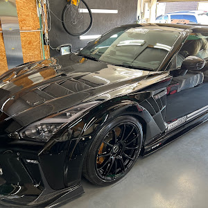 NISSAN GT-R