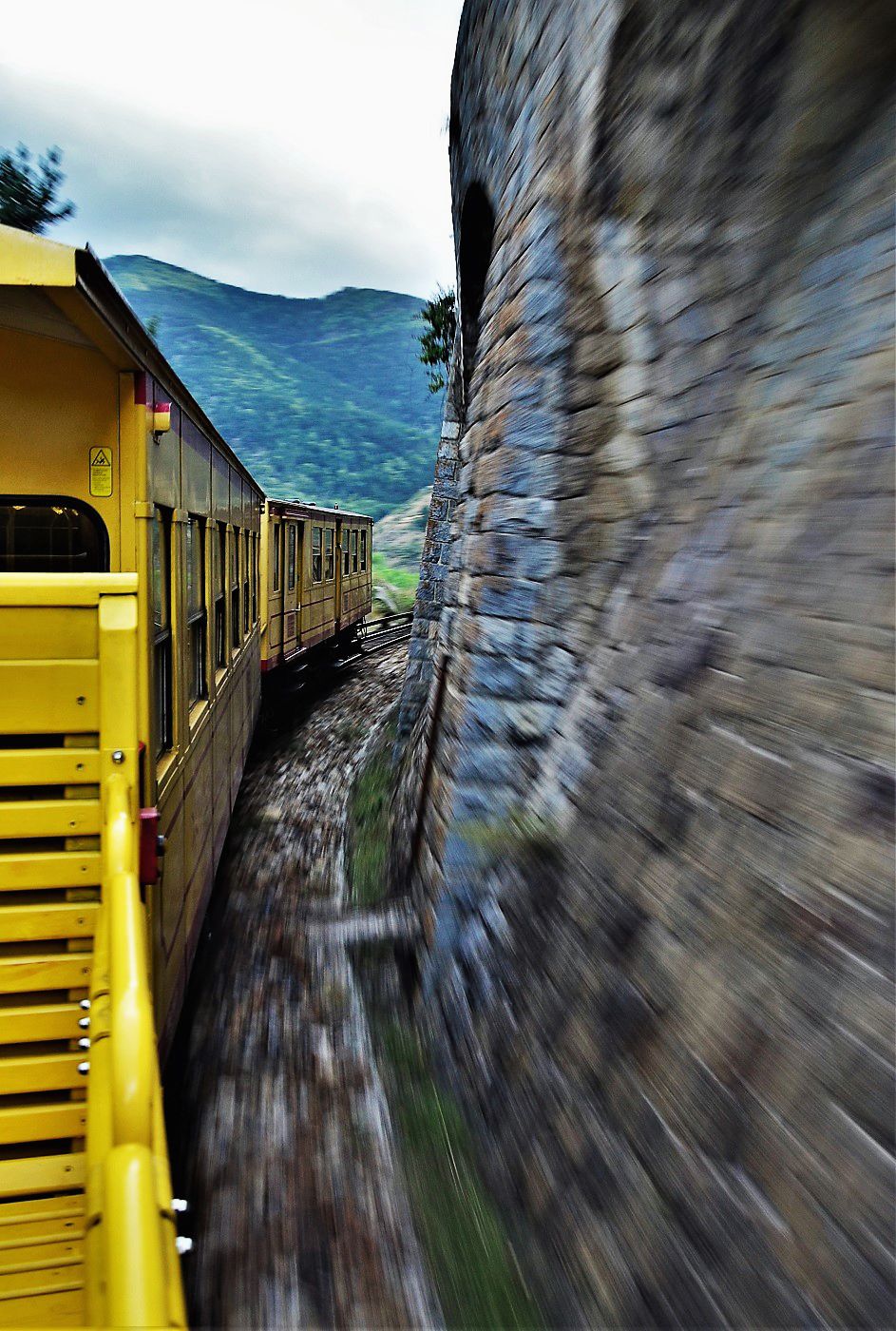 In corsa... sul trenino giallo dei Pirenei  di ely50